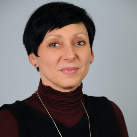 Zsuzsa Dóczi